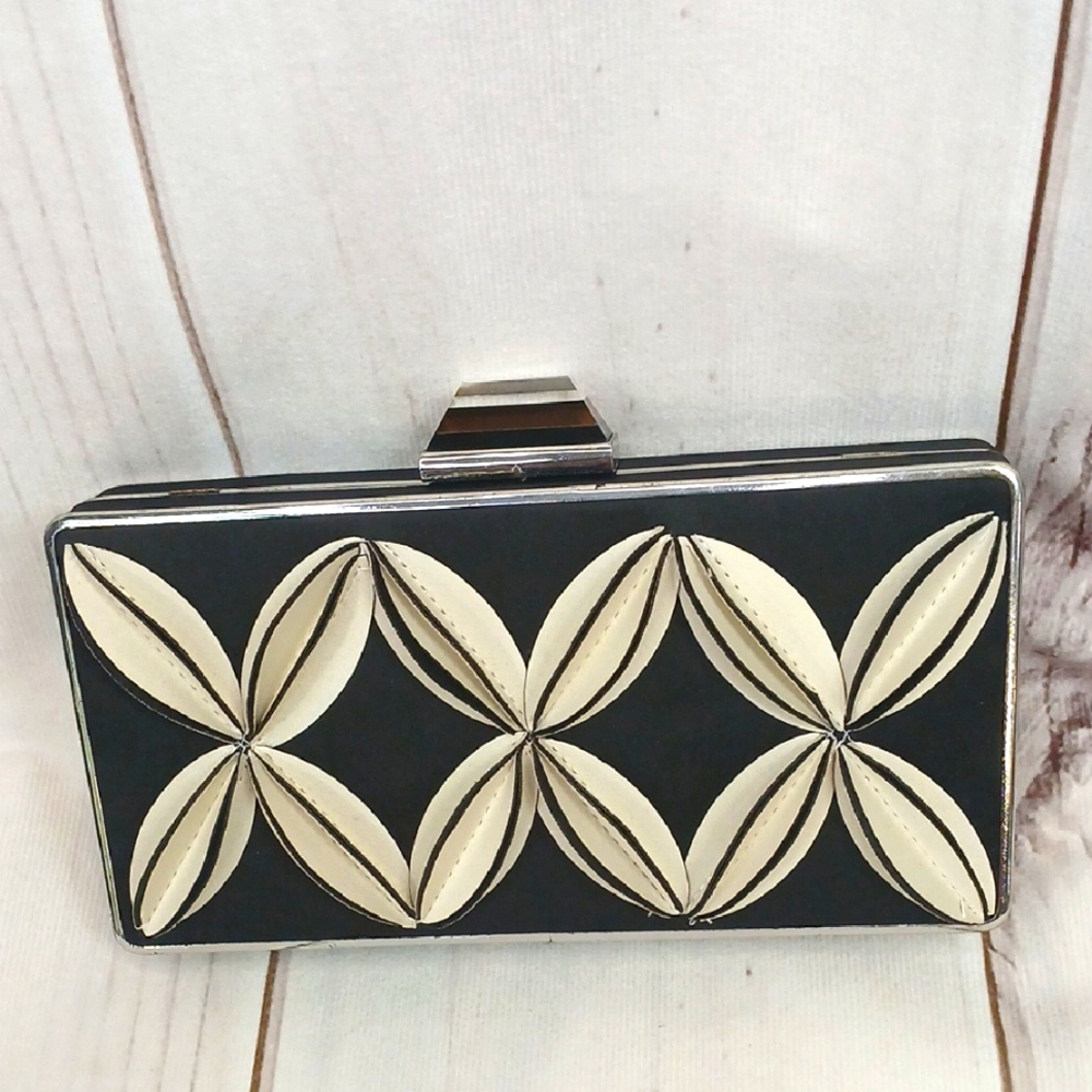 SALE Elegant Floral Black and Cream Clutch Handbag Bag Prom Purse